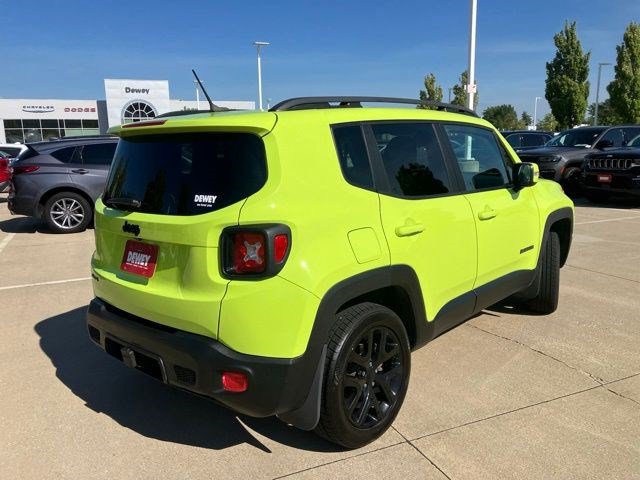 Used 2017 Jeep Renegade Altitude AWD/4WD image 6
