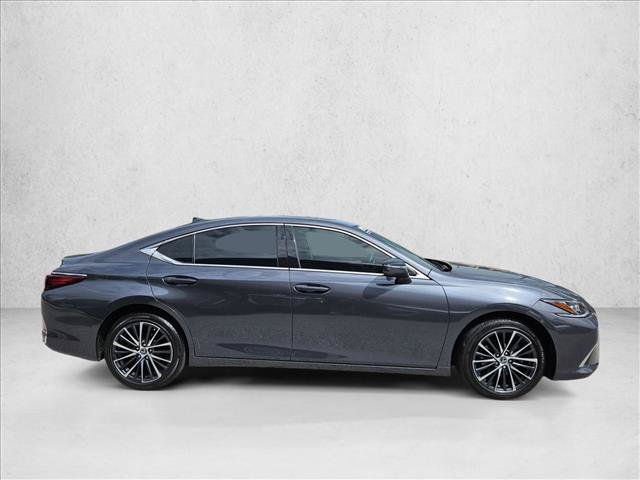 Used 2024 Lexus ES 250 w/ Premium Package AWD/4WD image 4