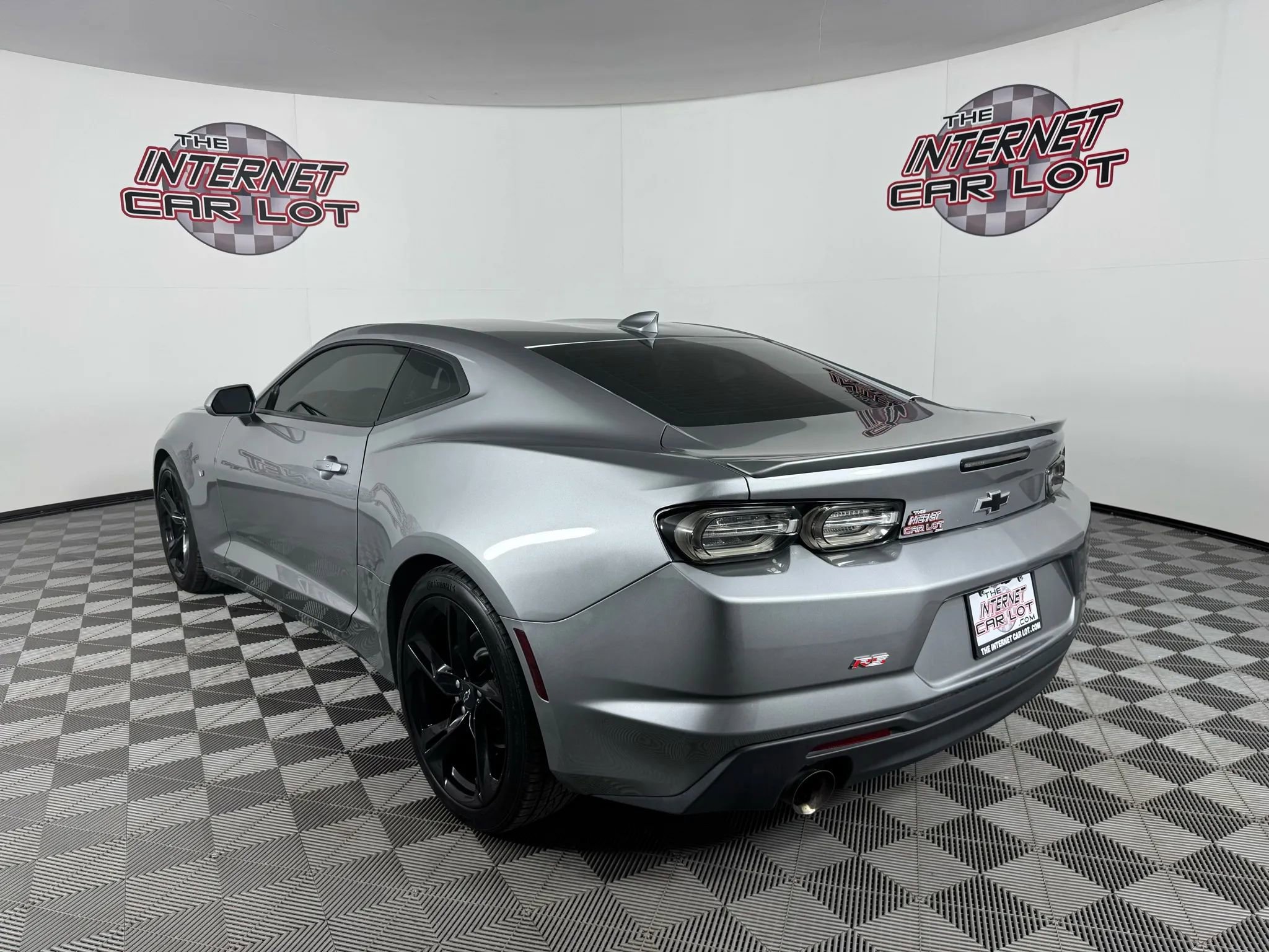 Used 2023 Chevrolet Camaro LT w/ RS Package image 5