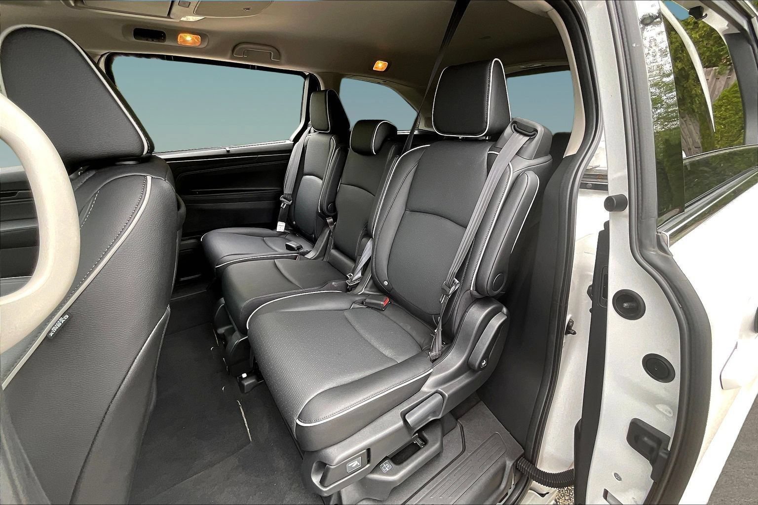 Used 2026 Honda Odyssey Elite image 22
