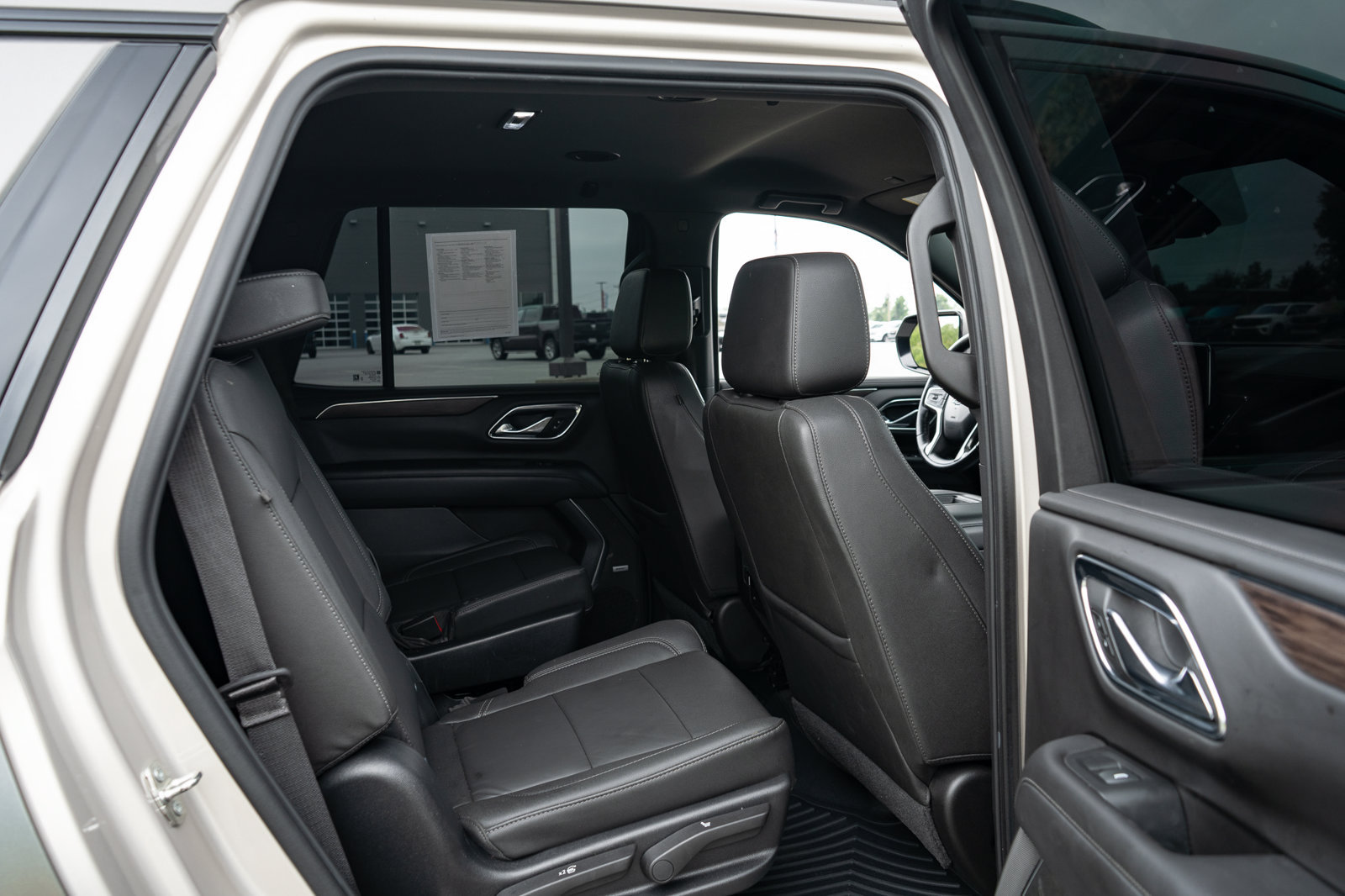Used 2021 Chevrolet Tahoe Z71 AWD/4WD image 21
