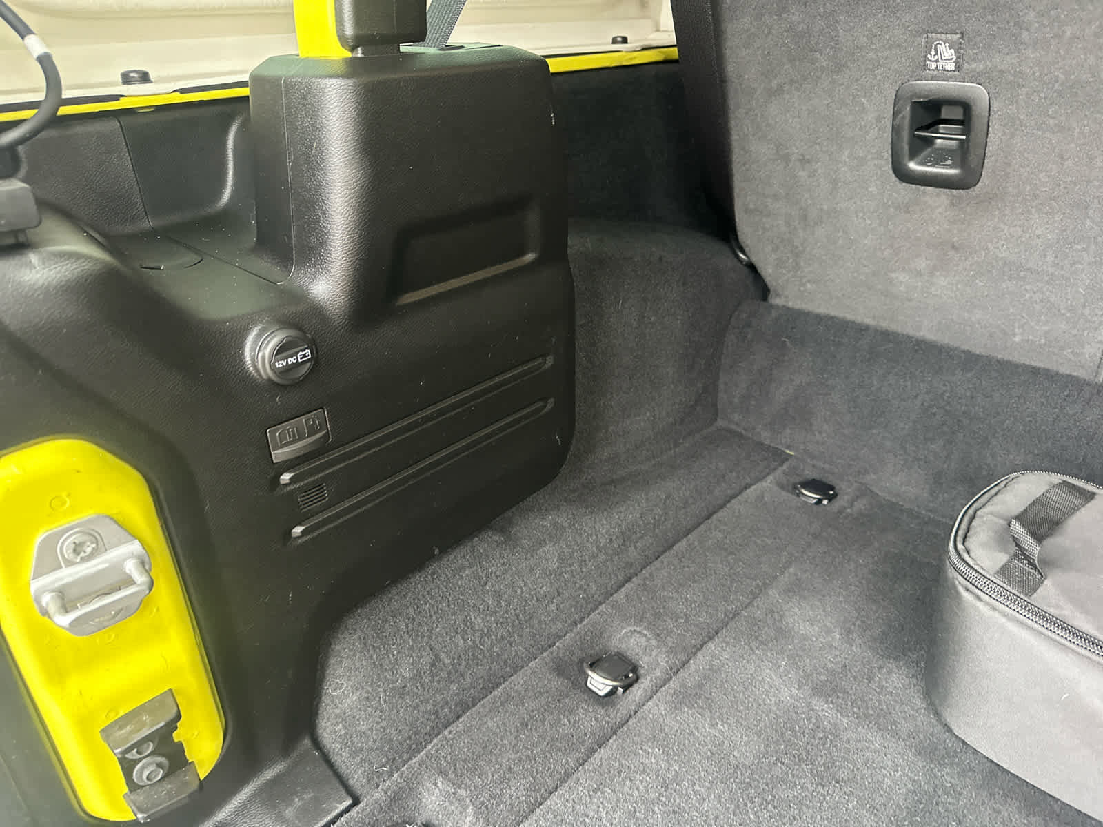 Used 2023 Jeep Wrangler Unlimited w/ Cold Weather Group image 33