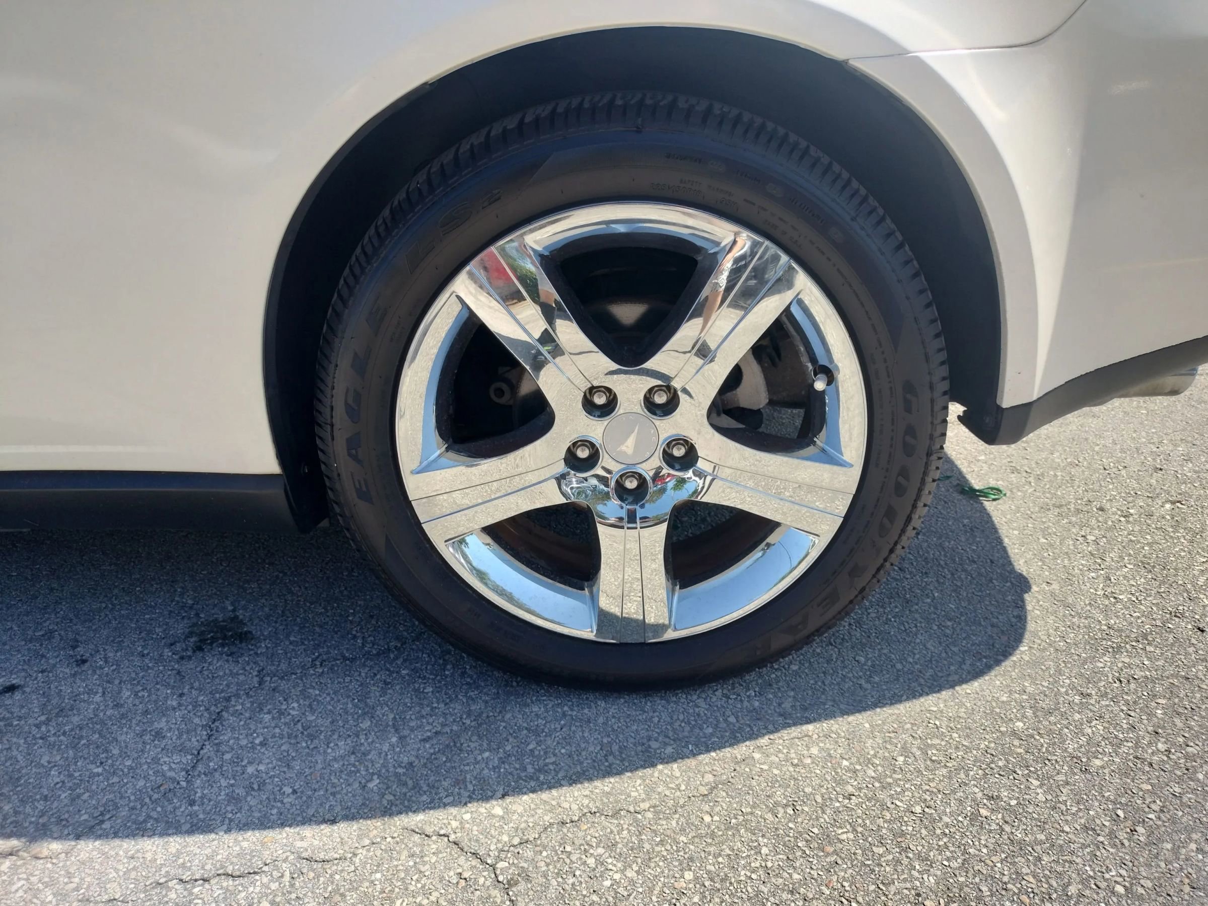 Used 2009 Pontiac G6 GT w/ Sport Package 1 FWD image 25