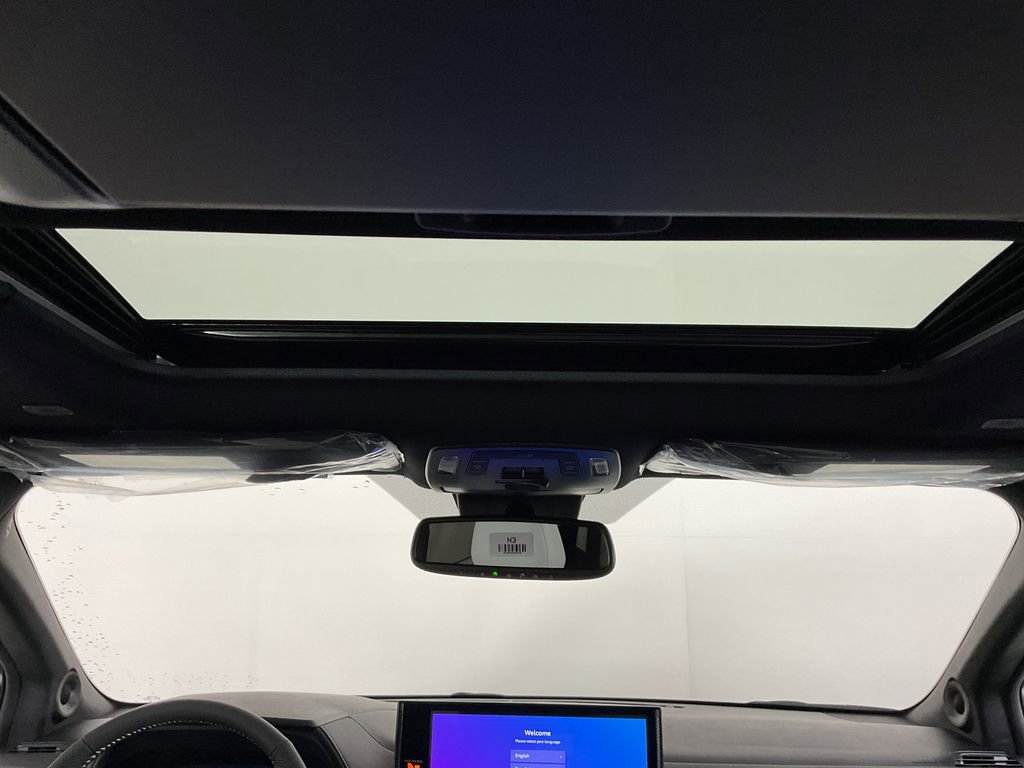 New 2026 Toyota Sienna XSE image 13