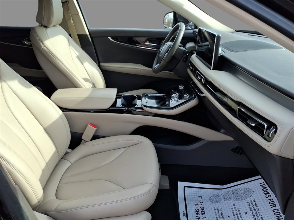 Certified 2023 Lincoln Nautilus FWD image 13