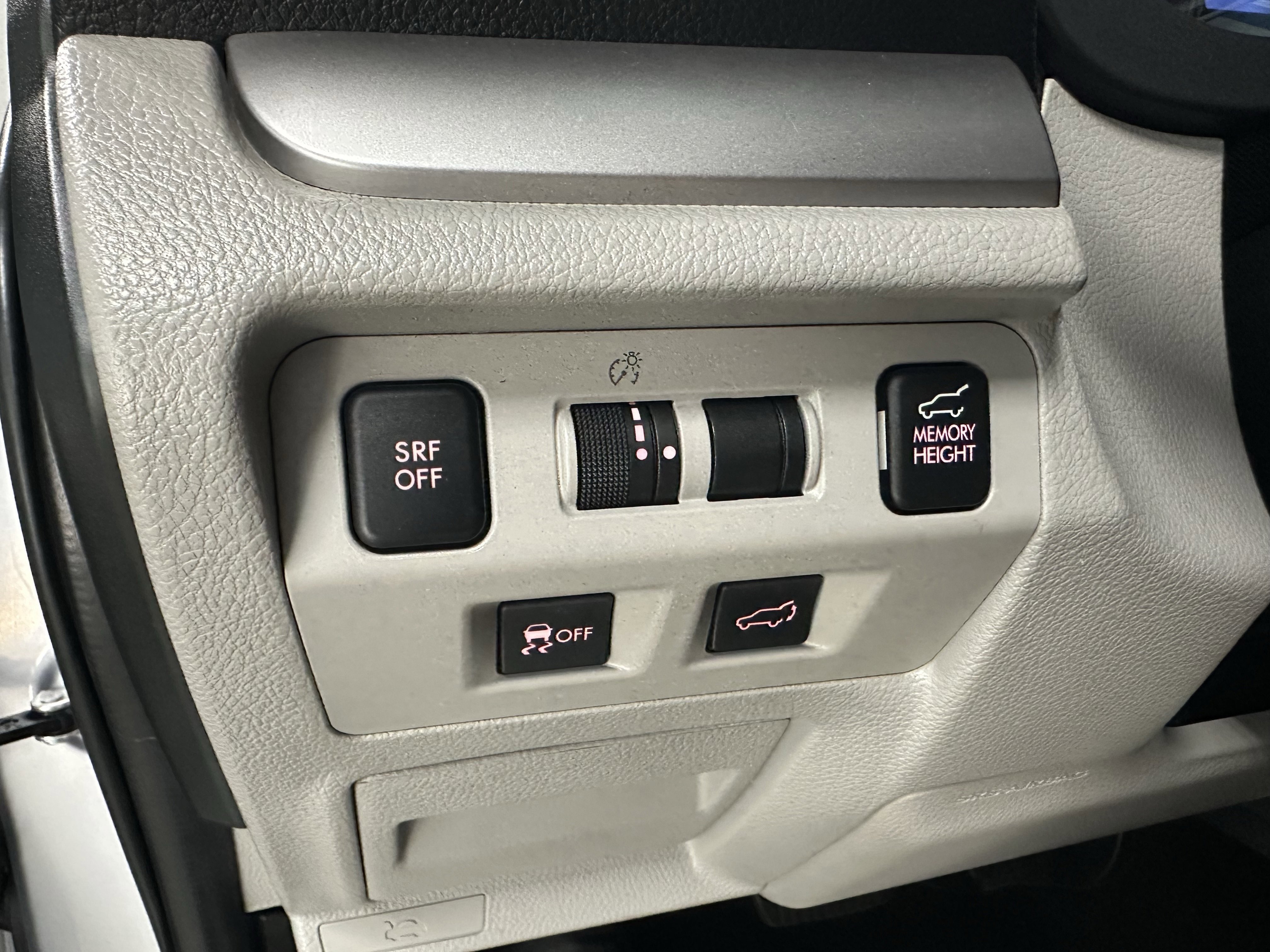 Used 2016 Subaru Forester 2.5i Touring w/ Eyesight & Navigation System AWD/4WD image 16