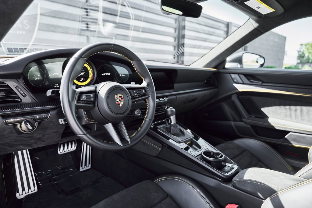 Used 2023 Porsche 911 GT3 RWD image 2