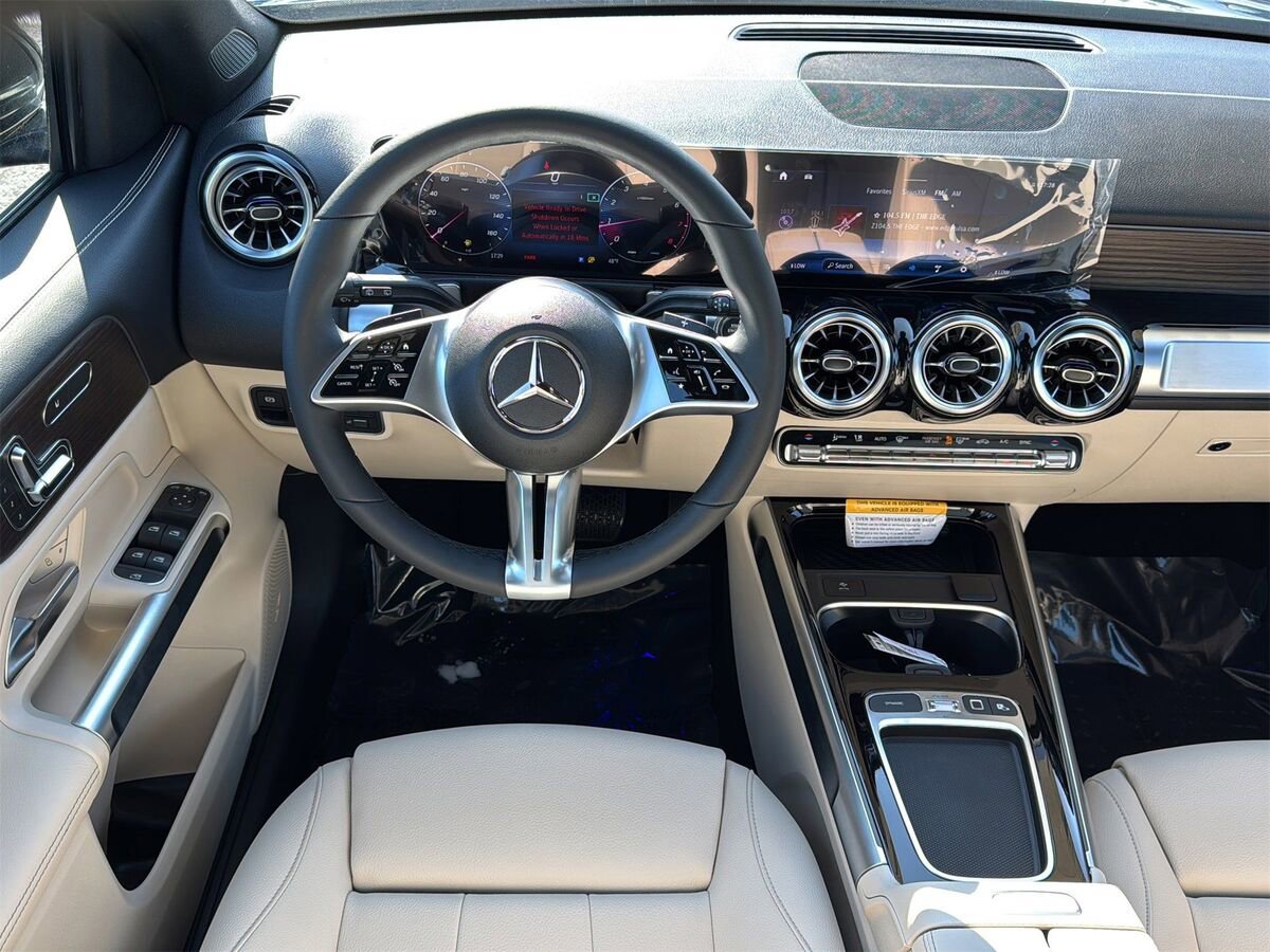 New 2026 Mercedes-Benz GLB 250 4MATIC image 11