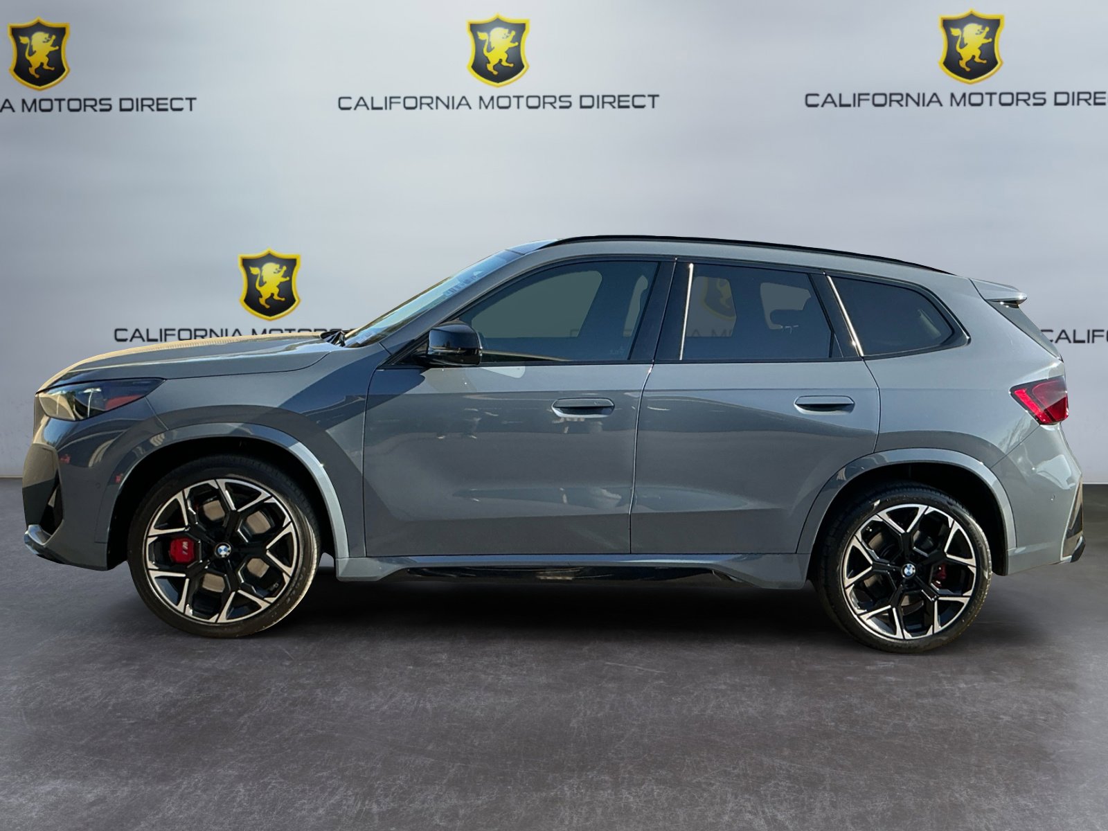 Used 2024 BMW X1 M35i w/ Premium Package image 8