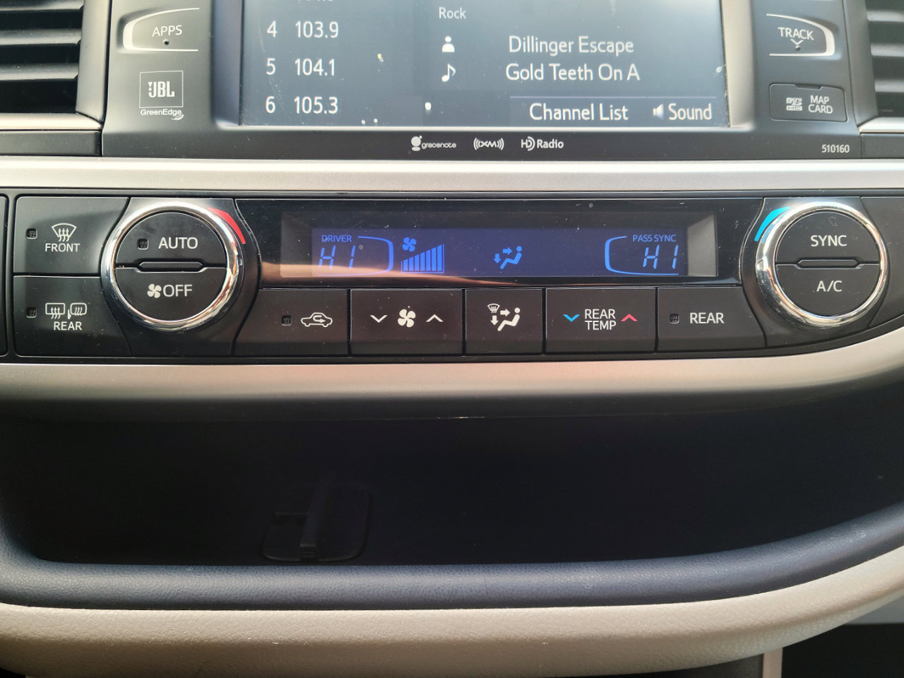 Used 2016 Toyota Highlander Limited image 13