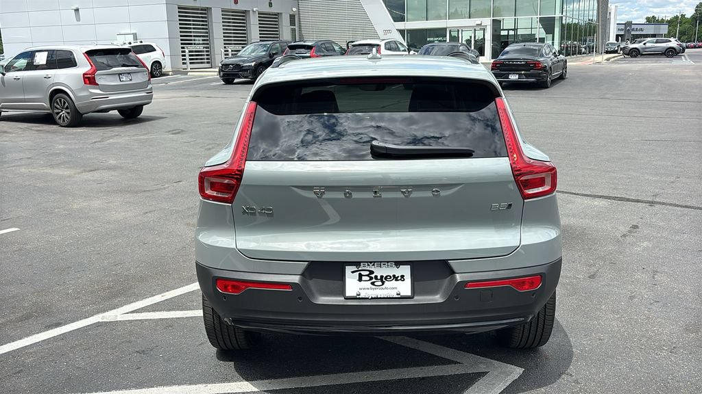New 2026 Volvo XC40 B5 Plus w/ Protection Package Premier AWD/4WD image 29