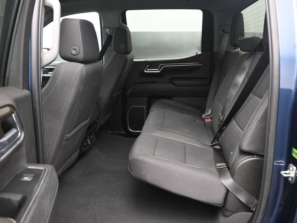 Used 2023 Chevrolet Silverado 1500 LT image 16