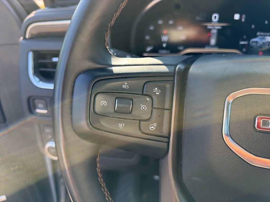 Used 2023 GMC Yukon AT4 w/ AT4 Premium Package AWD/4WD image 22