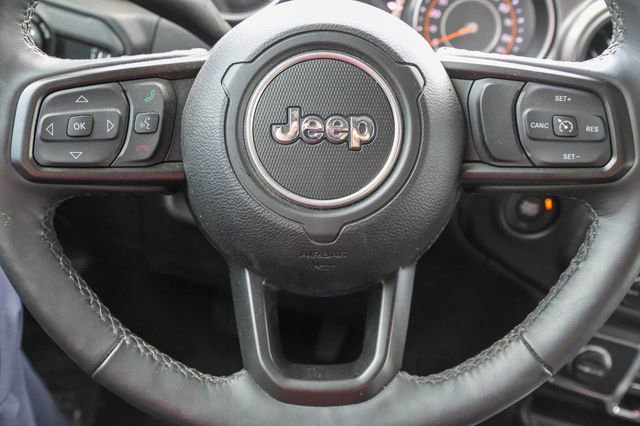 Used 2023 Jeep Gladiator Willys image 22