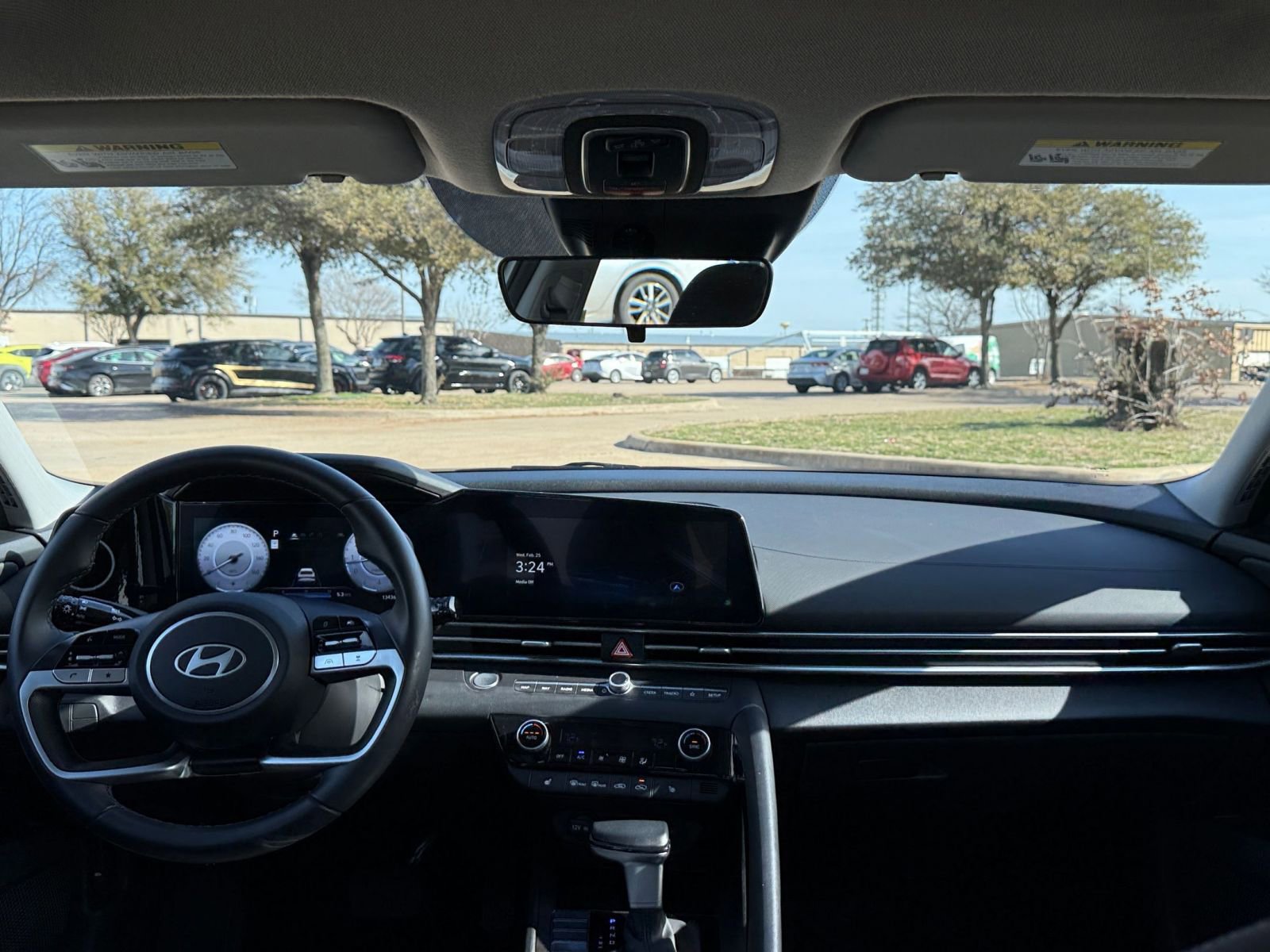 Used 2025 Hyundai Elantra SEL image 35