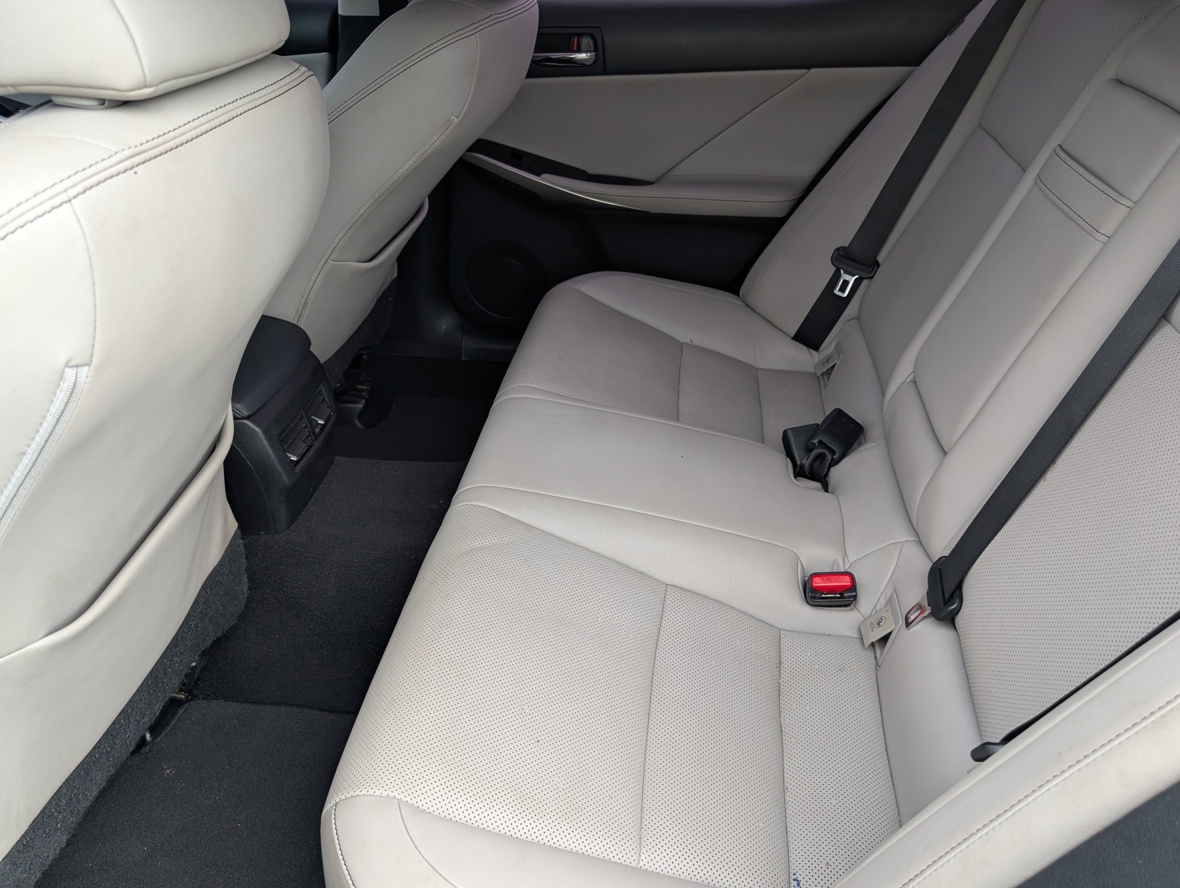 Used 2016 Lexus IS 350 w/ Navigation System Package RWD image 14