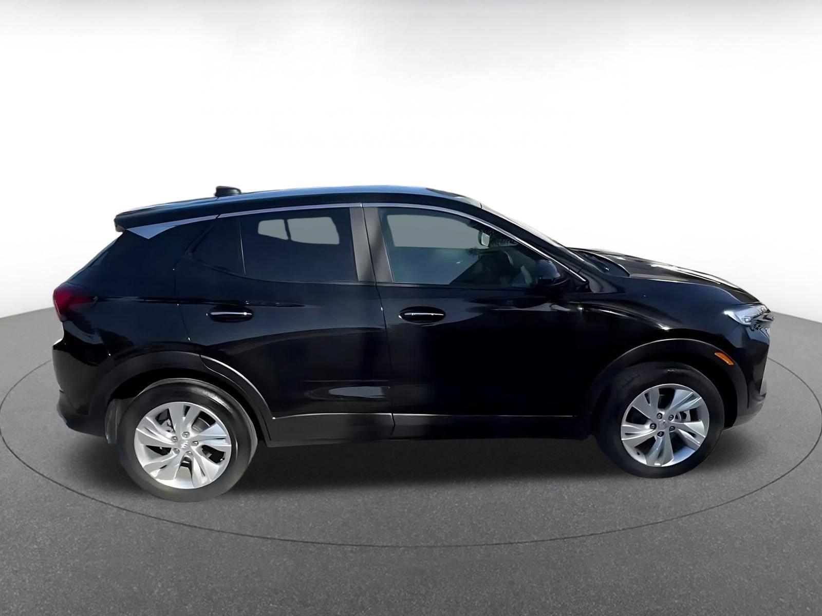 Used 2025 Buick Encore GX Preferred AWD/4WD image 16