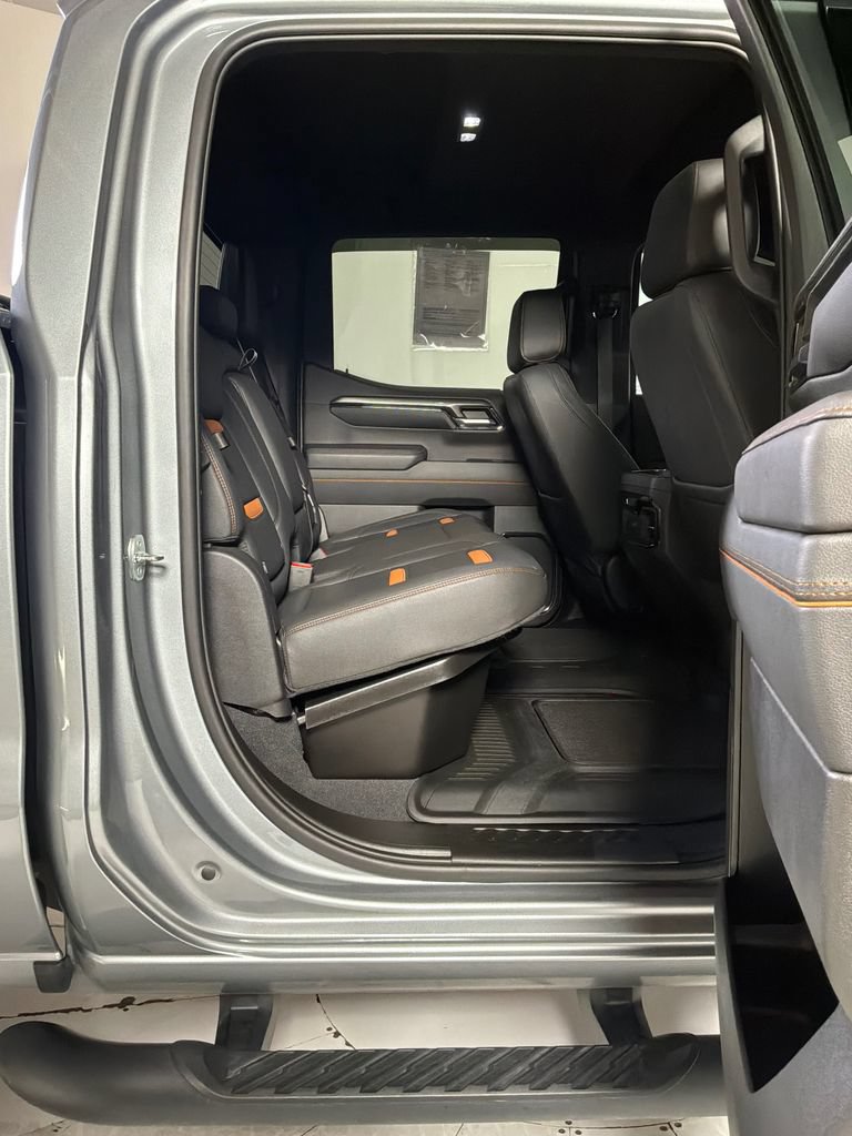Used 2023 GMC Sierra 1500 AT4 w/ AT4 Premium Package AWD/4WD image 18