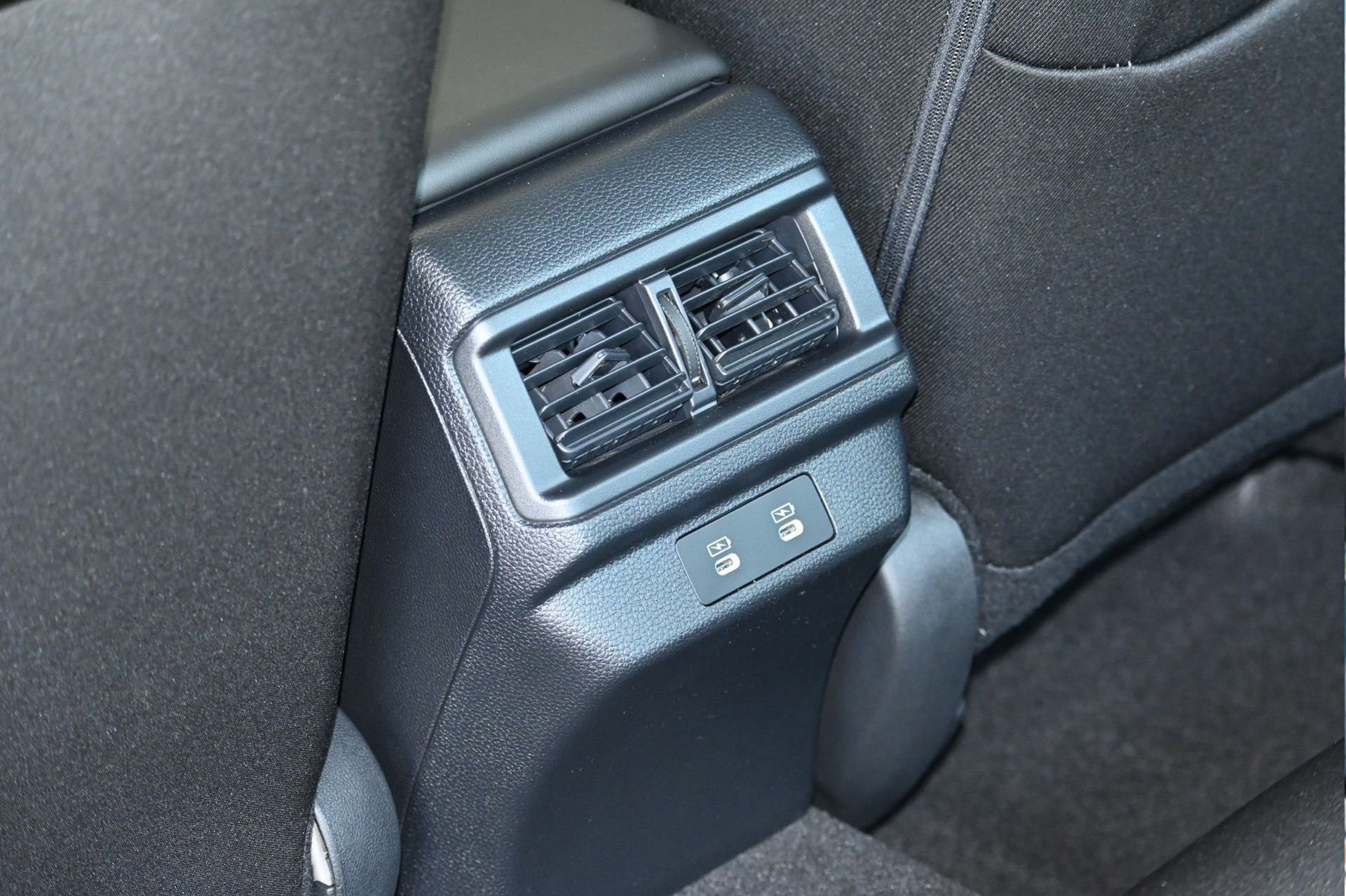 New 2025 Honda Accord SE image 18