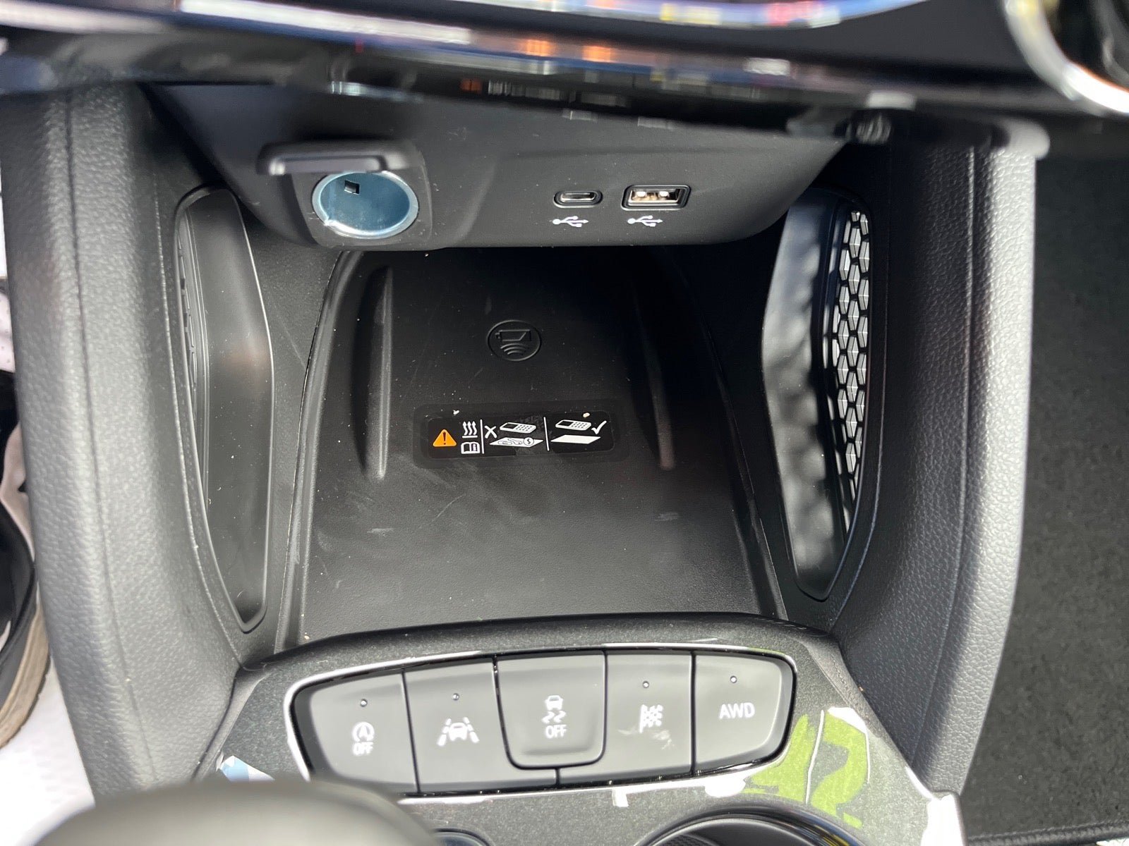 New 2026 Chevrolet TrailBlazer LT w/ Convenience Package AWD/4WD image 25