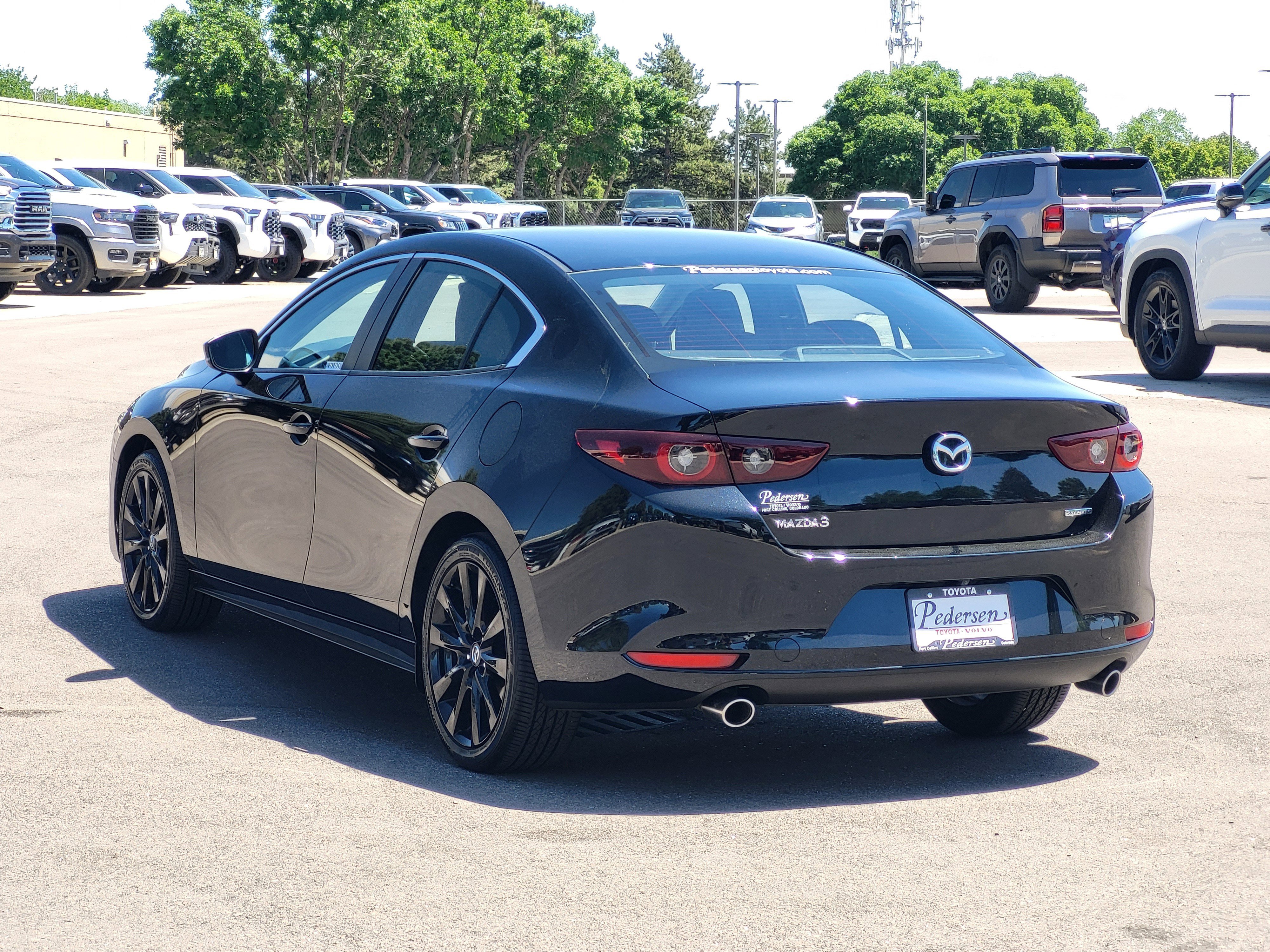 Used 2025 MAZDA MAZDA3 s FWD image 3