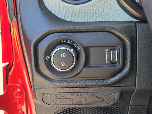 New 2025 Jeep Gladiator Sport image 15