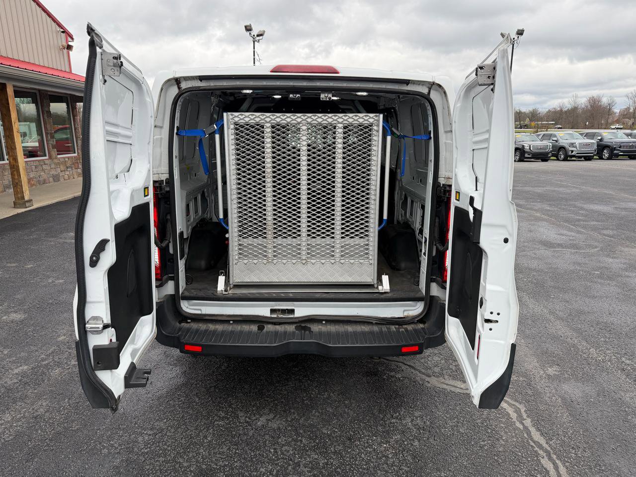 Used 2019 Ford Transit 150 130 Low Roof RWD image 6