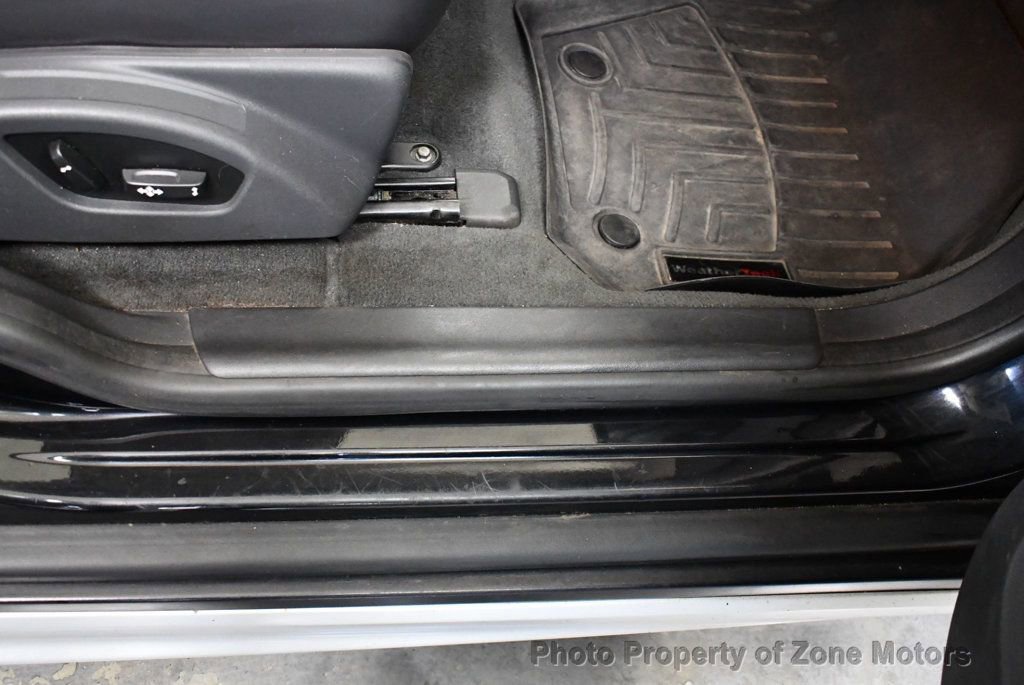 Used 2012 Volvo XC60 T6 R-Design image 14