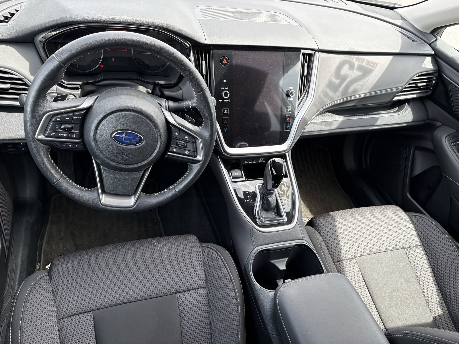 Used 2025 Subaru Outback Premium AWD/4WD image 12