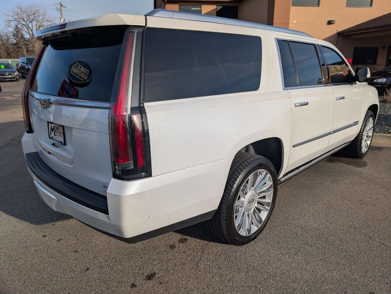 Used 2019 Cadillac Escalade ESV Platinum image 9