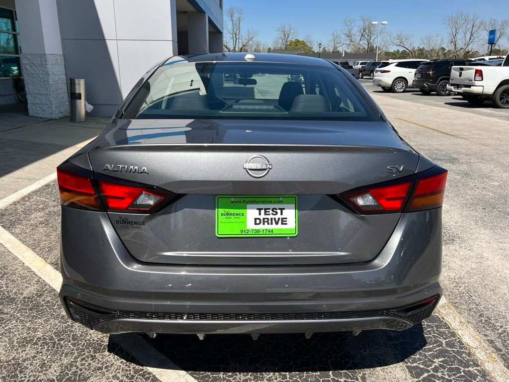 Used 2024 Nissan Altima 2.5 SV image 7