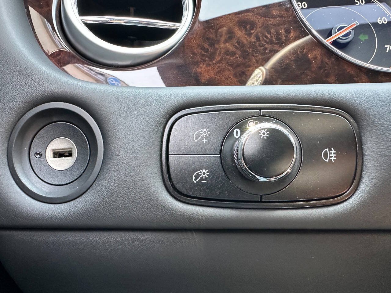 Used 2016 Bentley Continental GT AWD/4WD image 41
