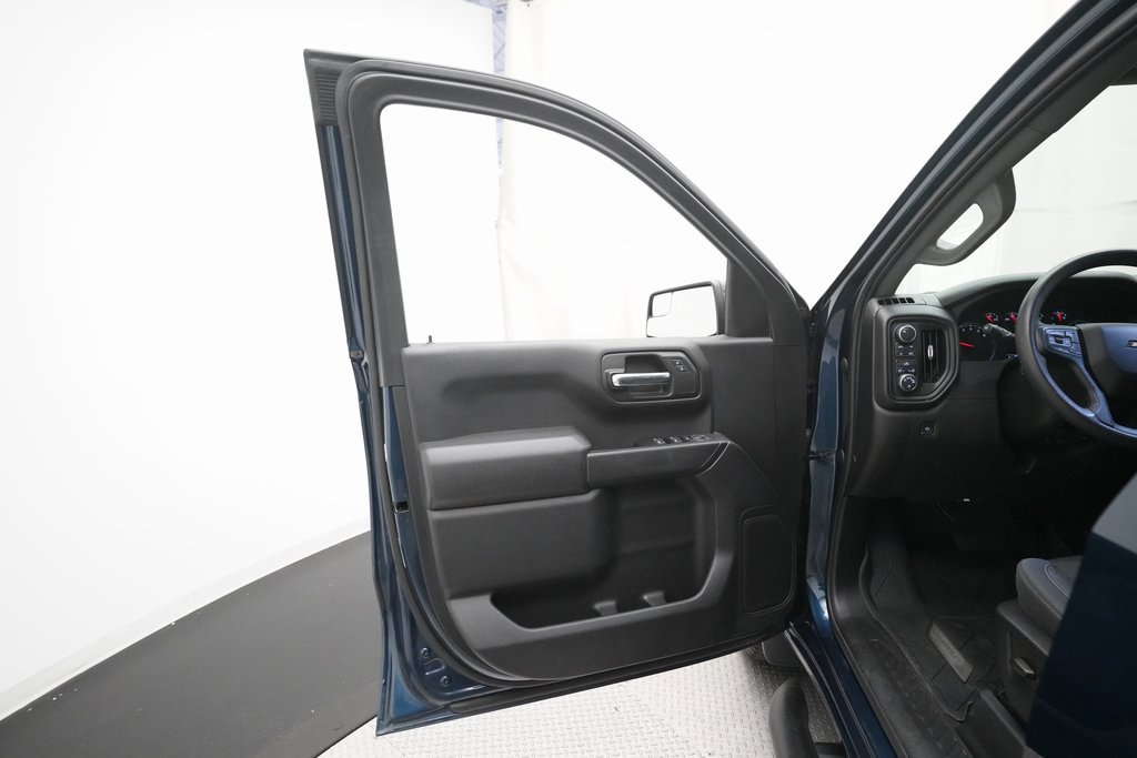 Used 2022 Chevrolet Silverado 1500 Custom image 26