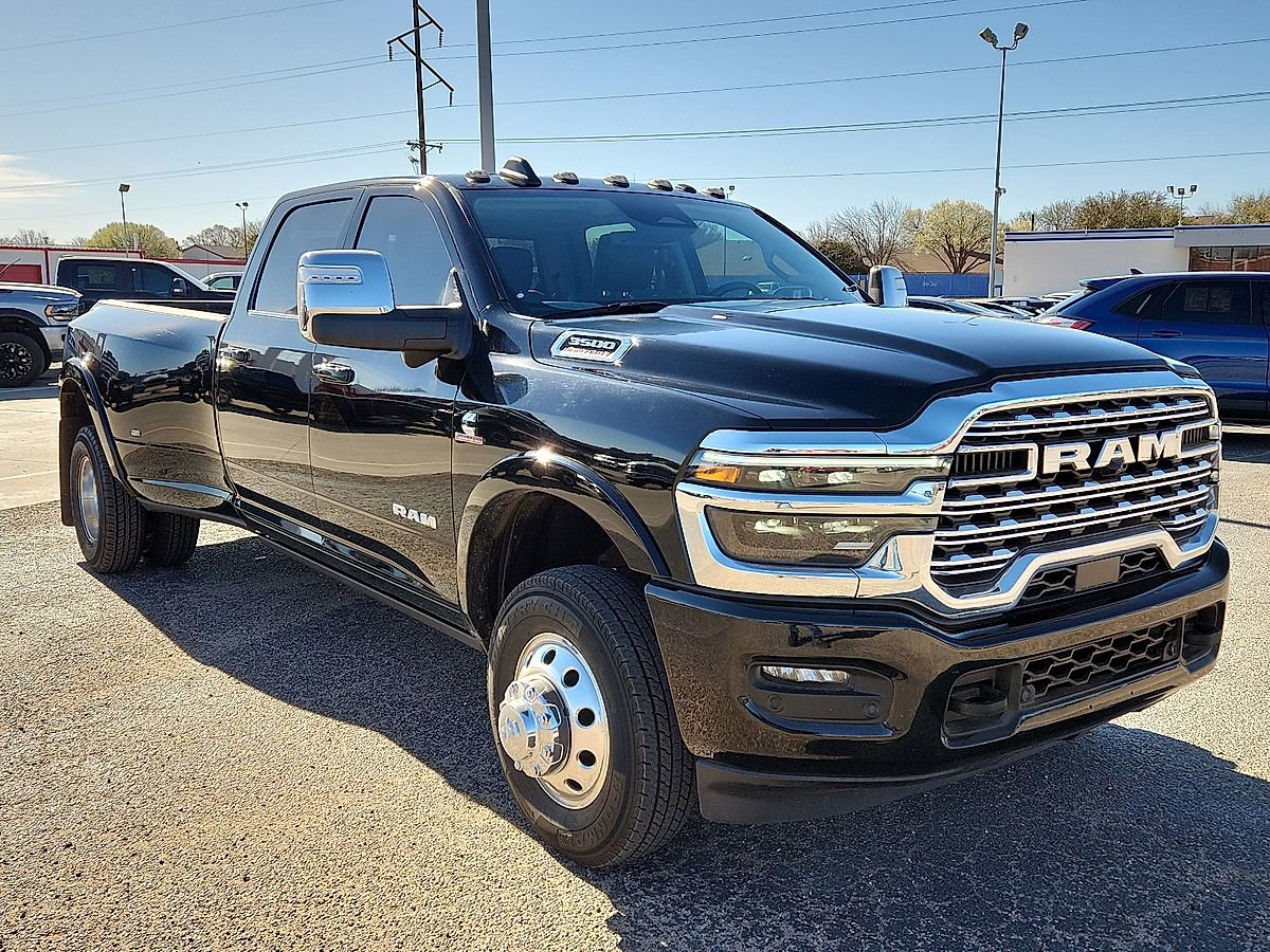 Used 2025 RAM 3500 Longhorn image 4