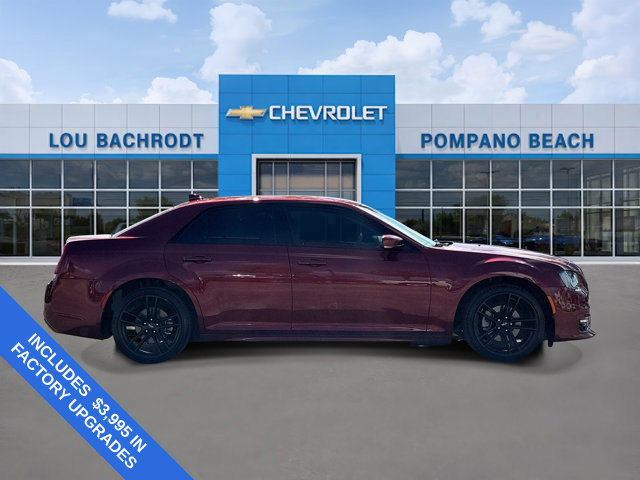 Used 2021 Chrysler 300 Touring L RWD image 2