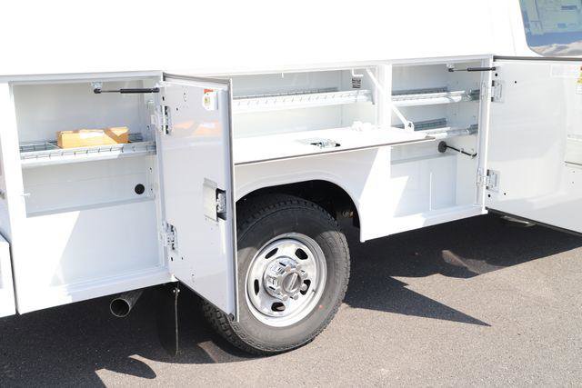 New 2026 Ford F350 XL w/ XL Chrome Package image 11