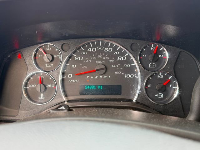 Used 2024 Chevrolet Express 2500 w/ Driver Convenience Package image 13