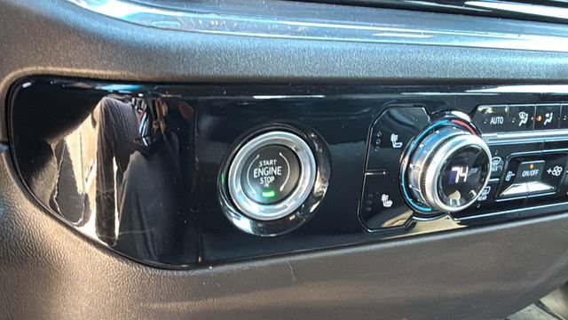 Used 2024 GMC Sierra 1500 SLT image 28