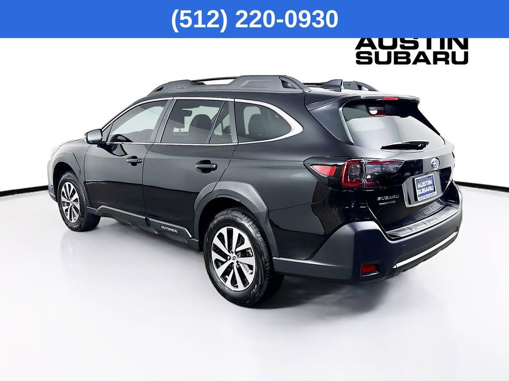 Used 2025 Subaru Outback Premium AWD/4WD image 6