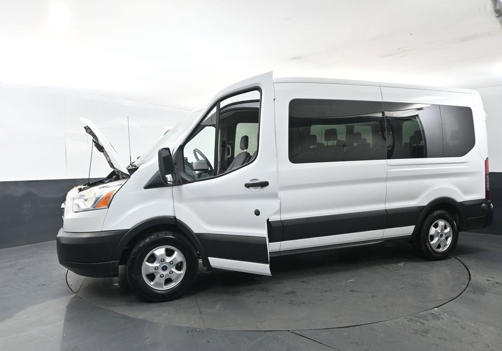 Used 2019 Ford Transit 350 XLT image 28