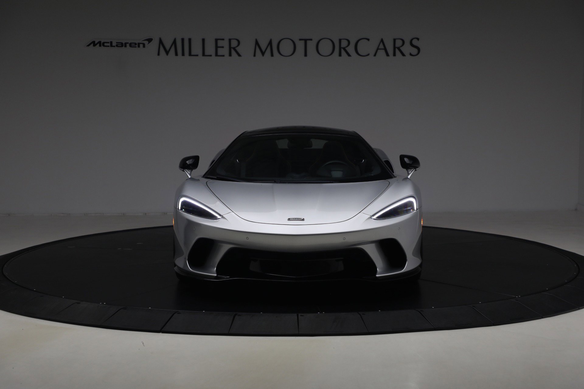 Used 2023 McLaren GT RWD image 13