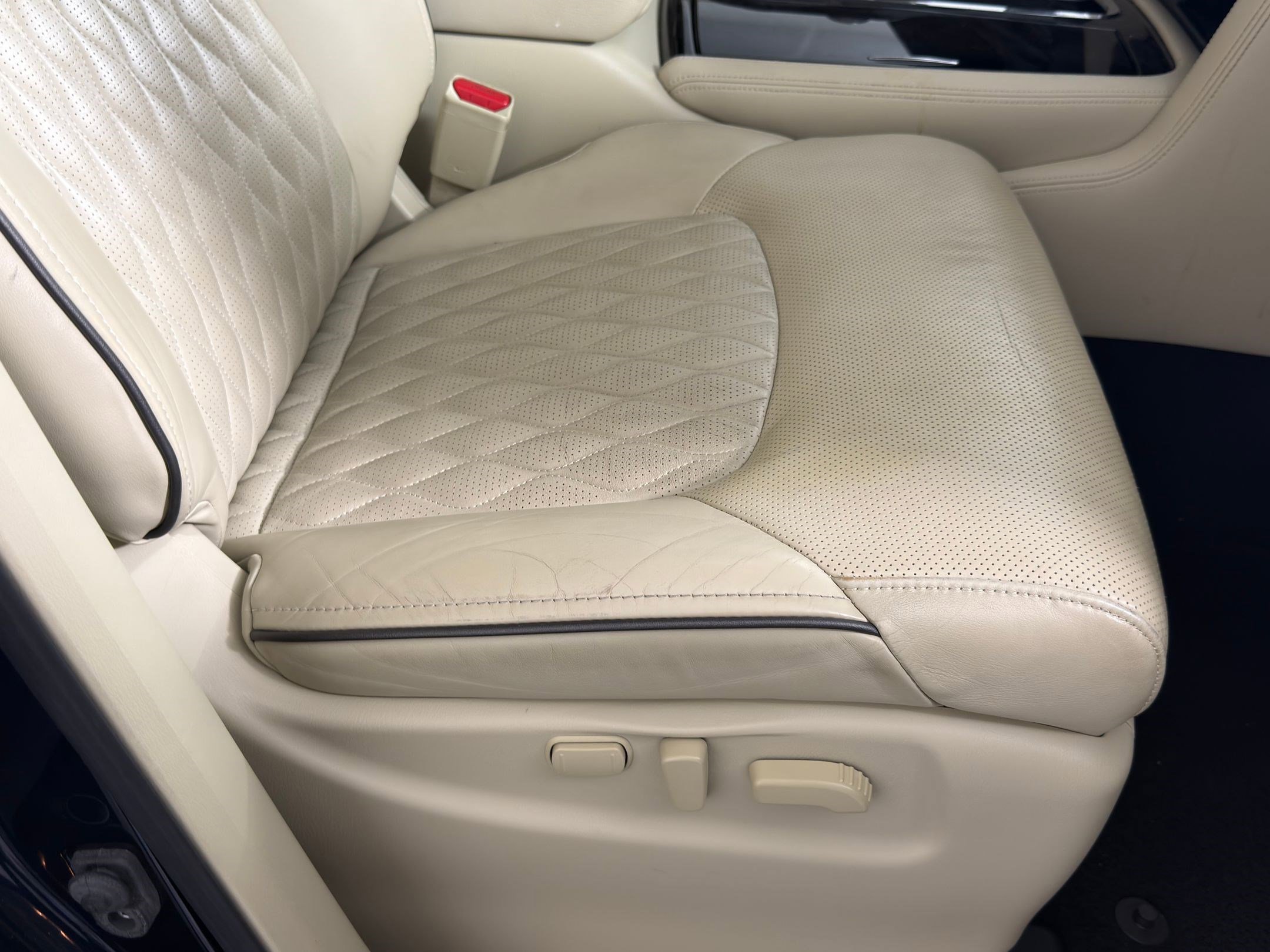 Used 2020 INFINITI QX80 Luxe w/ Sensory Package image 36