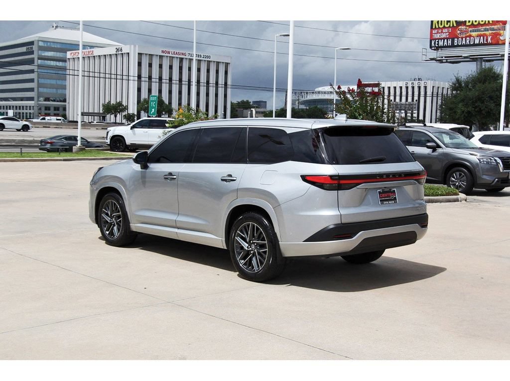 Used 2025 Lexus TX 350 FWD w/ Technology Package image 4