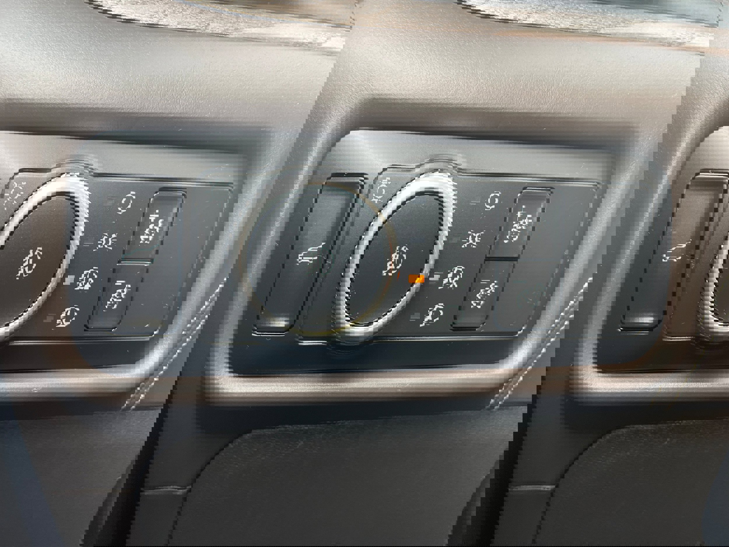 Certified 2021 Ford Explorer Platinum w/ Equipment Group 601A AWD/4WD image 20