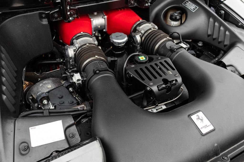 Used 2013 Ferrari 458 Spider RWD image 56