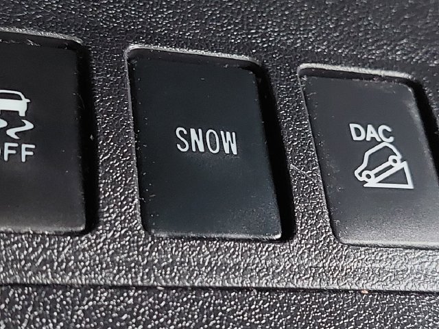 Used 2016 Toyota Highlander XLE AWD/4WD image 24