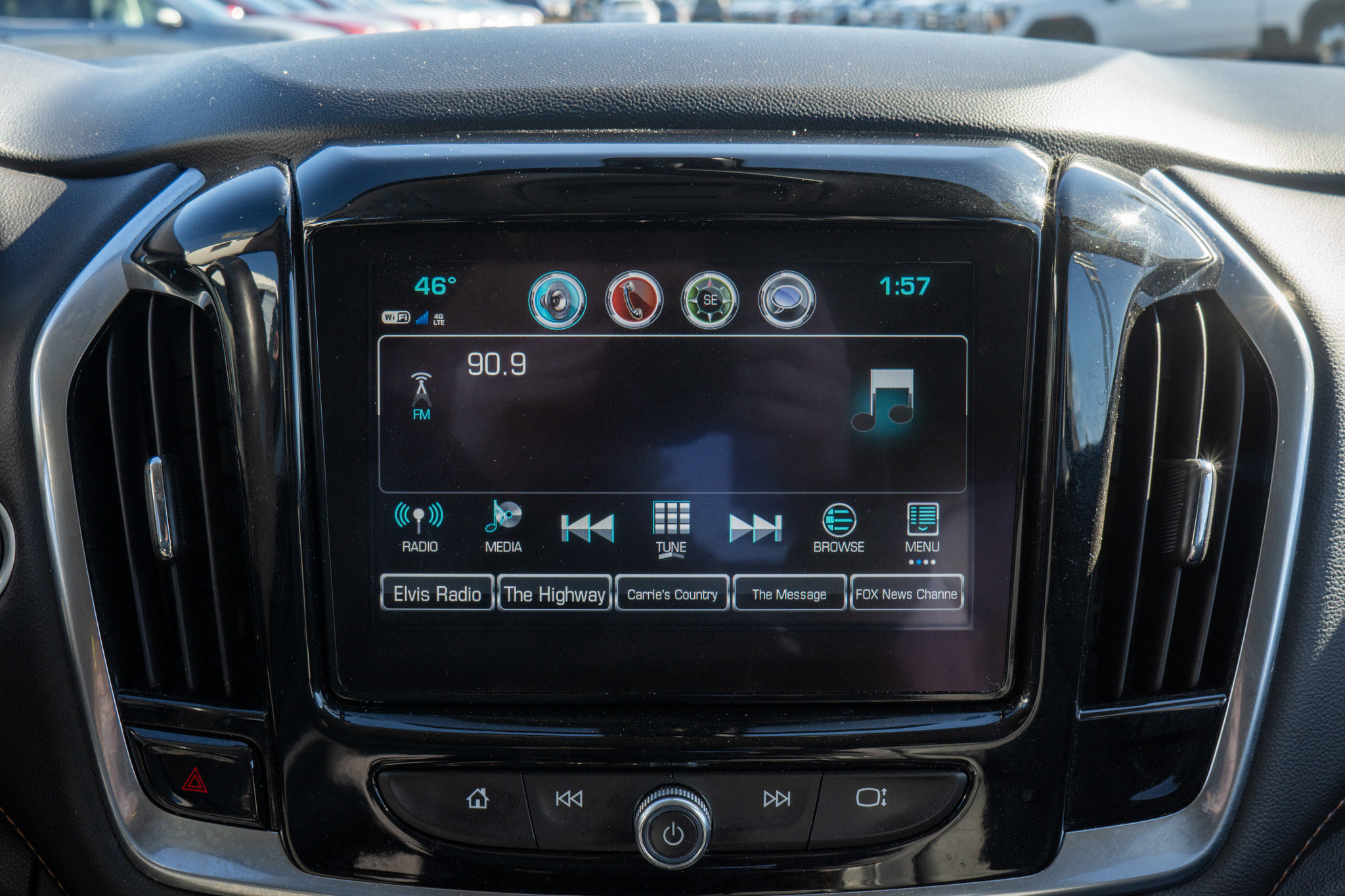 Used 2019 Chevrolet Traverse LT image 15