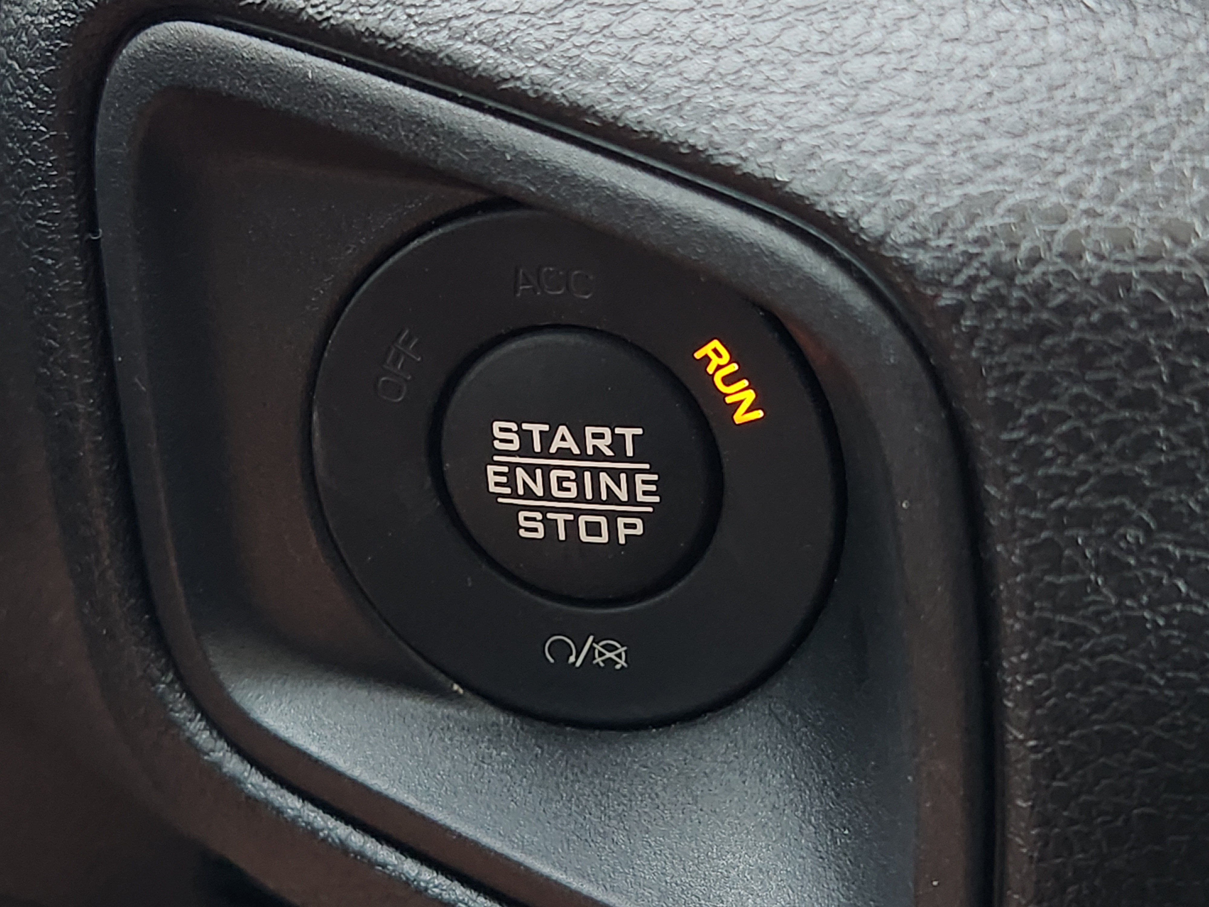 Used 2024 Jeep Gladiator Sport AWD/4WD image 24