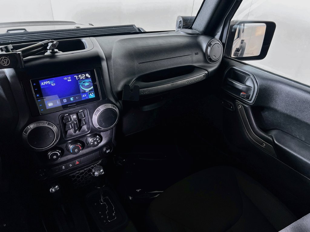 Used 2017 Jeep Wrangler Unlimited Sport AWD/4WD image 20