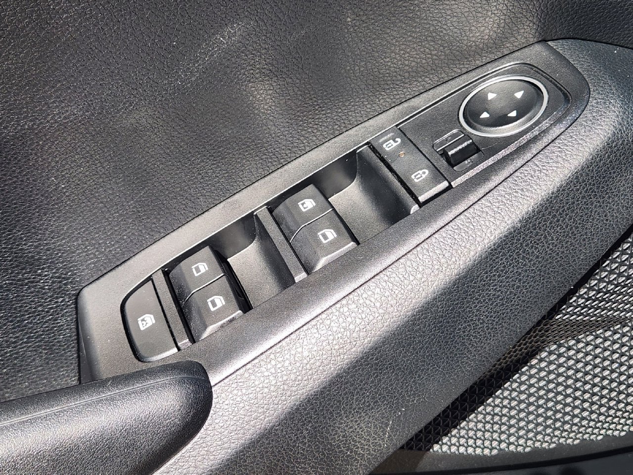 Used 2026 Kia Seltos LX FWD image 22